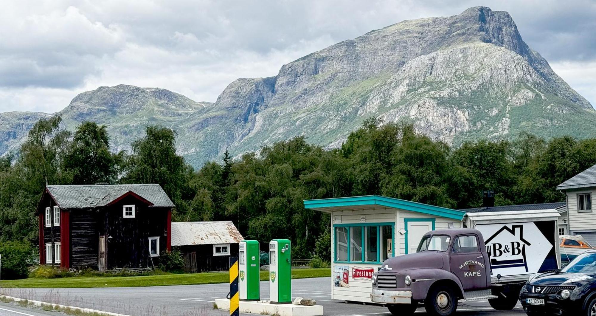 Mjosvang Kafe Vang I Valdres Extérieur photo